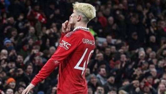 Garnacho, promessa do United, ganhou a confiança do técnico Erik Ten Hag