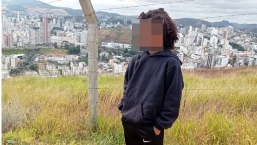 Garoto teria tido cabelo amarrado à força por professora