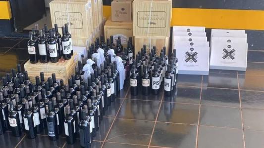 Garrafas de vinho apreendidas