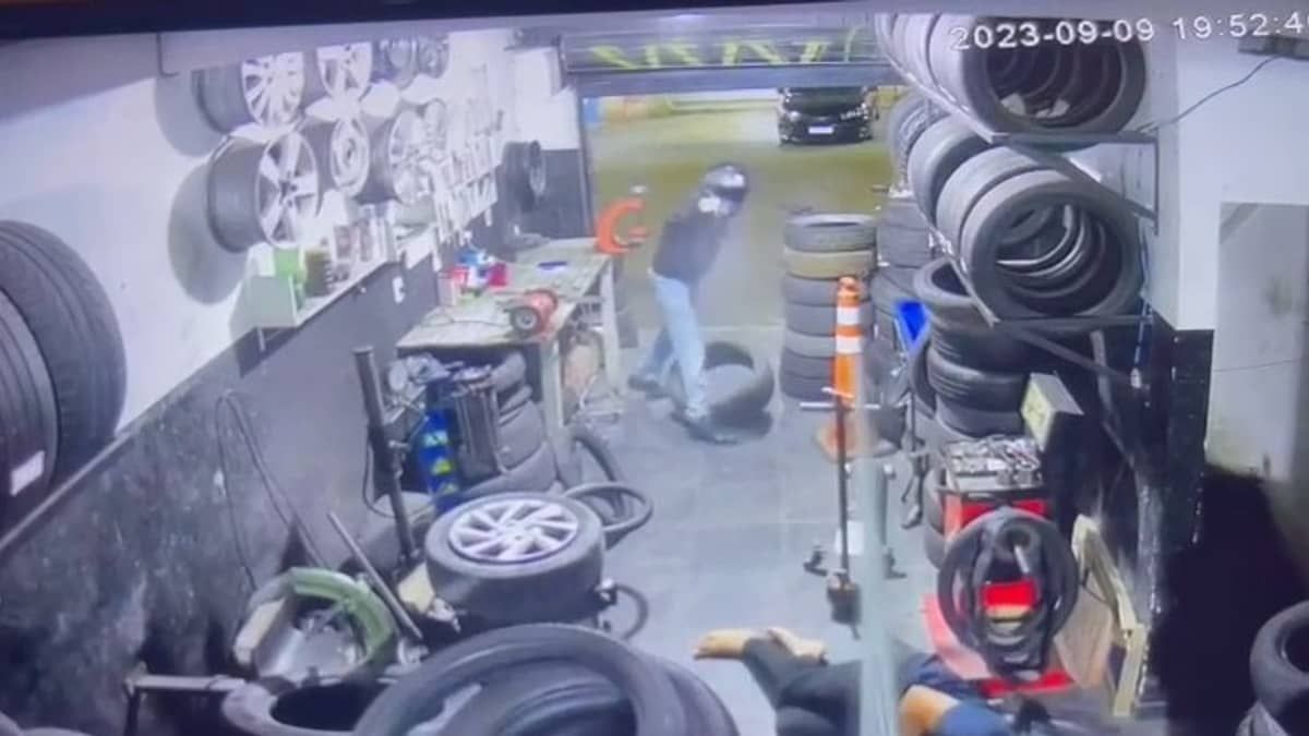 Vídeo mostra momento em que borracheiro é assassinado em BH por garupa que perseguia rival; assista 