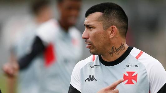 Gary Medel foi um dos reforços contratados pelo Vasco nesta janela de transferências