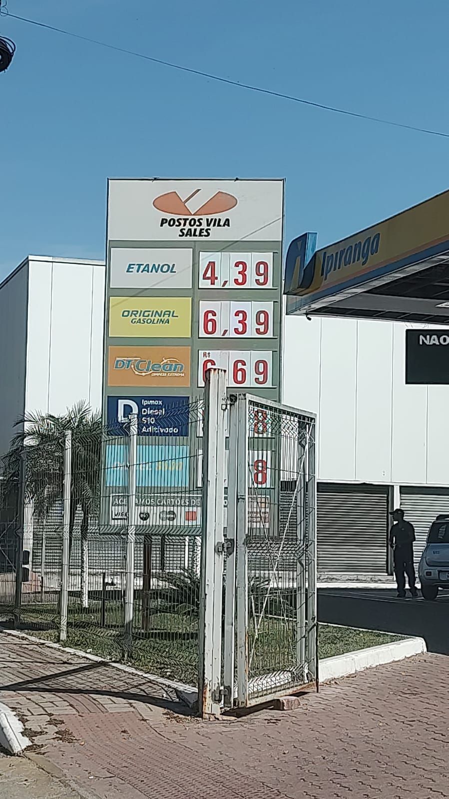 Petrobras reajusta preços da gasolina e gás de cozinha, e ações sobem