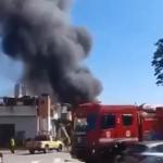 Vídeo: incêndio atinge depósito e mais 30 moradias na comunidade do Gato Preto em SP