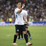 No adeus, Suárez marca duas vezes, e o Grêmio vence o Fluminense no Maracanã