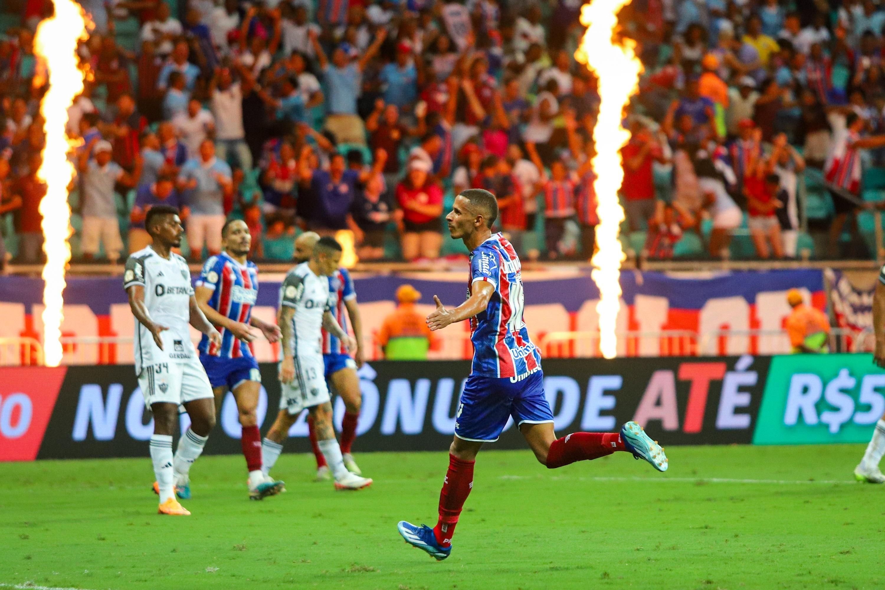 Atlético é goleado pelo Bahia, mas garante vaga na fase de grupos da Copa Libertadores