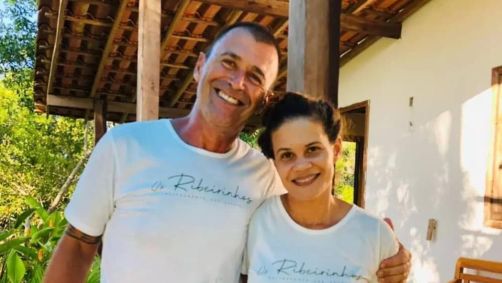 O casal estava no restaurante que comandavam, um imóvel de dois andares, quando foram executados