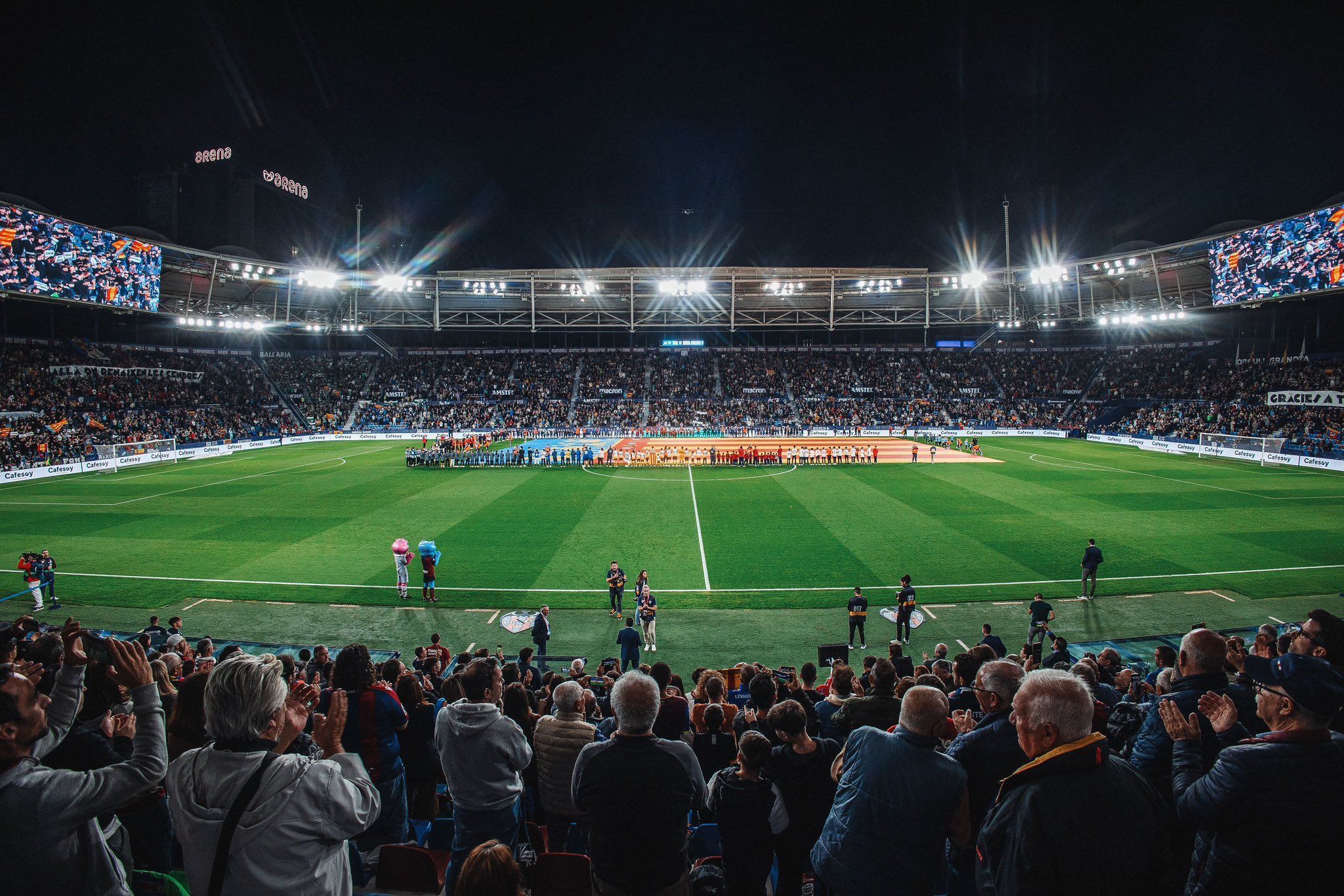 Horário e onde assistir ao vivo Levante x Barcelona, pela La Liga