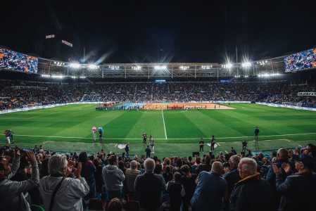 Estádio Ciudad de Valencia recebe partida do próximo sábado (23)
