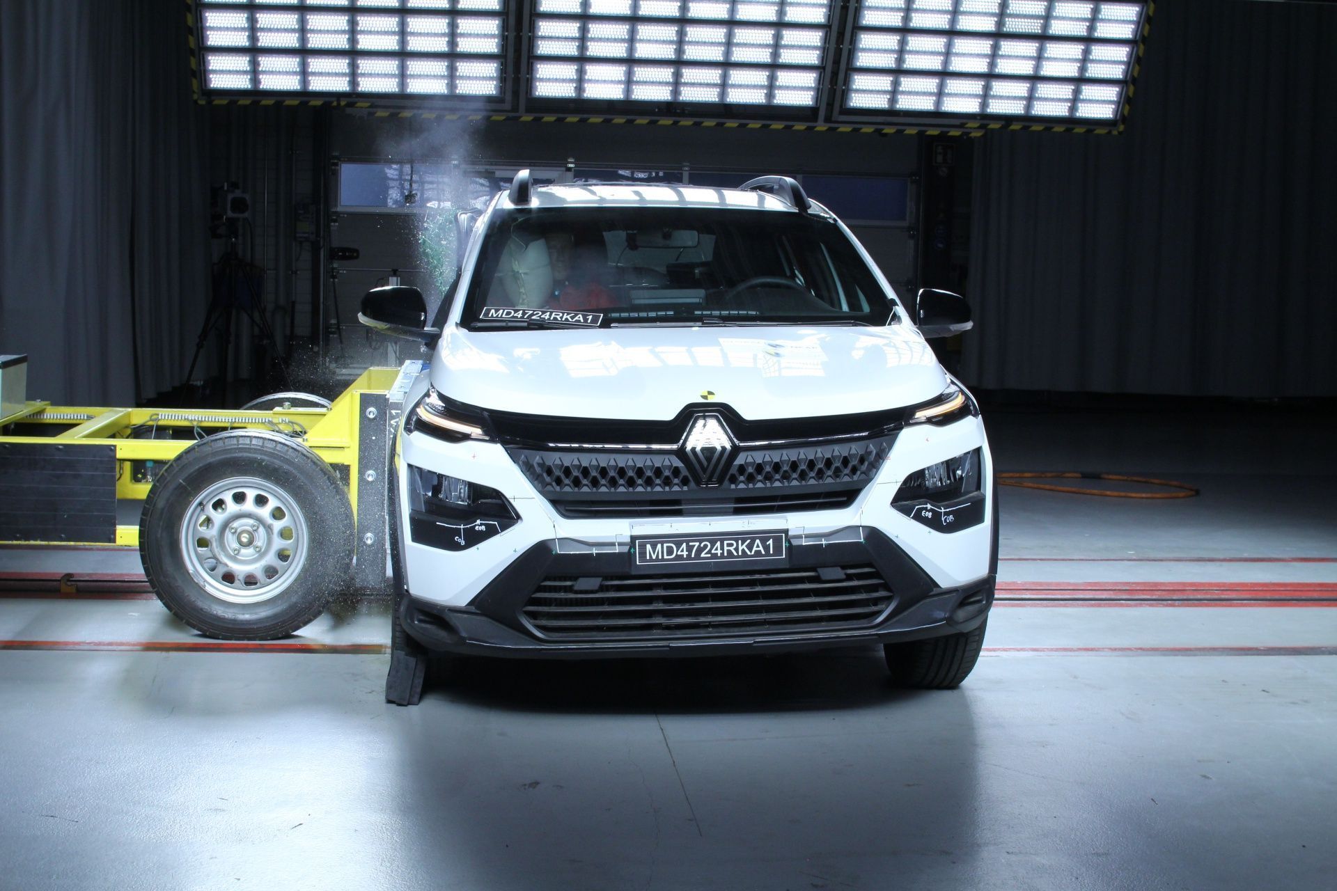 Renault Kardian tira cinco estrelas no Latin NCAP; VW Taos mantém nota máxima