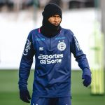 Sob neve, Bahia realiza treino técnico e tático na pré-temporada em Manchester
