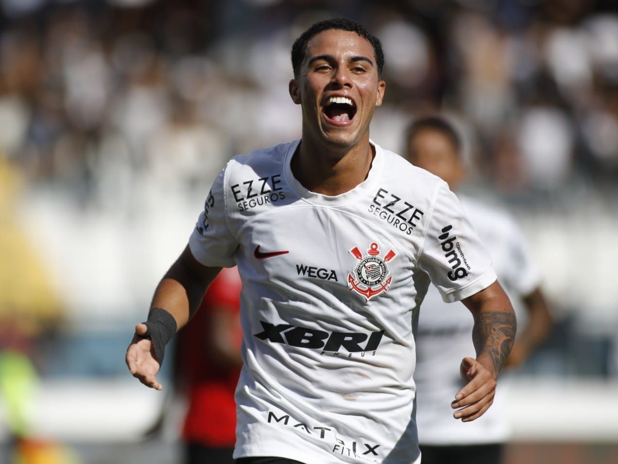 Athletico-PR e Corinthians avançam na Copinha; Grêmio elimina Coimbra
