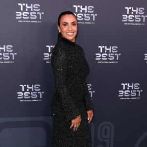 Marta é imortalizada pela FIFA em premiação do The Best