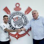 Corinthians anuncia renovação contratual de Gustavo Mosquito