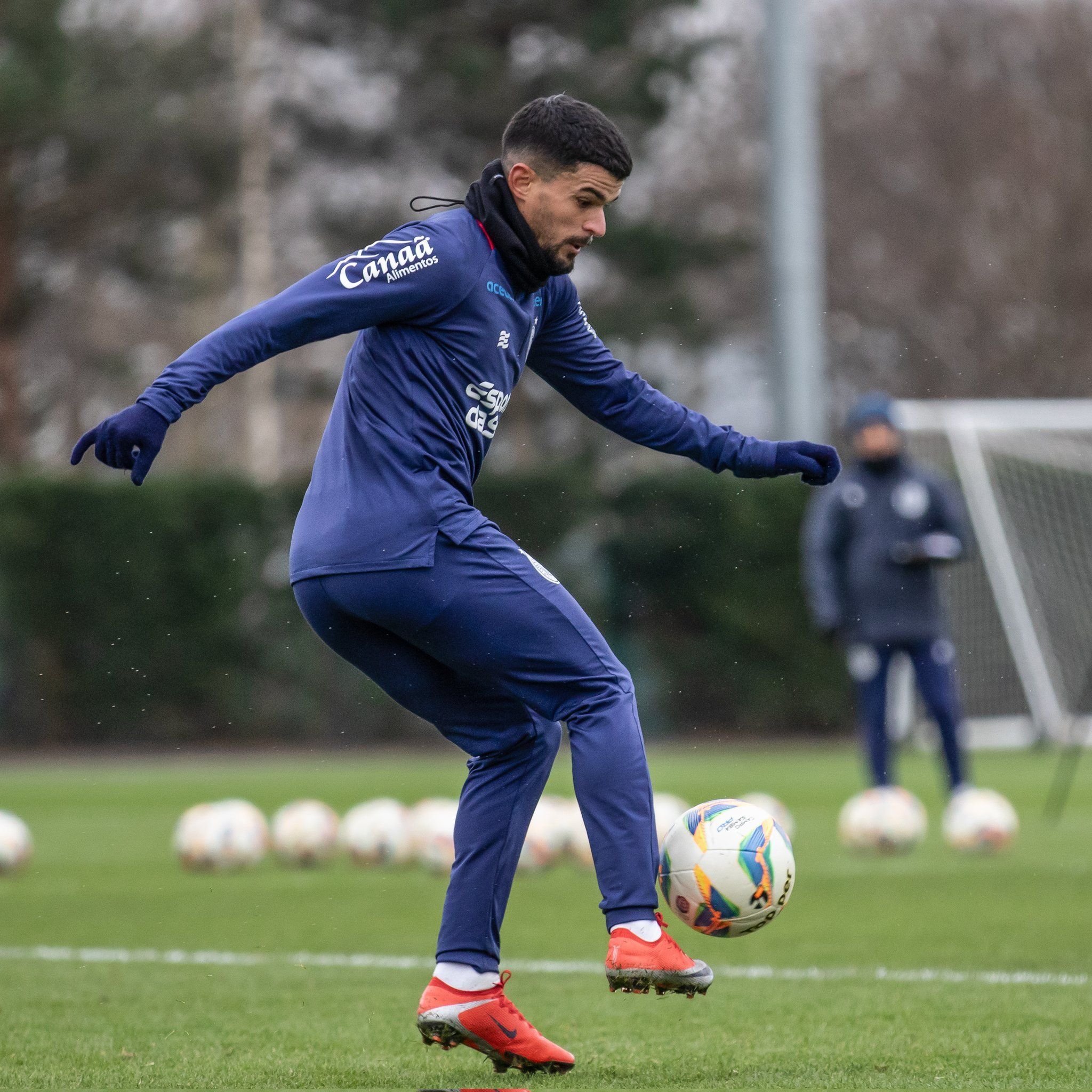 Em Manchester, Ceni comanda primeiro treino tático na pré-temporada do Bahia