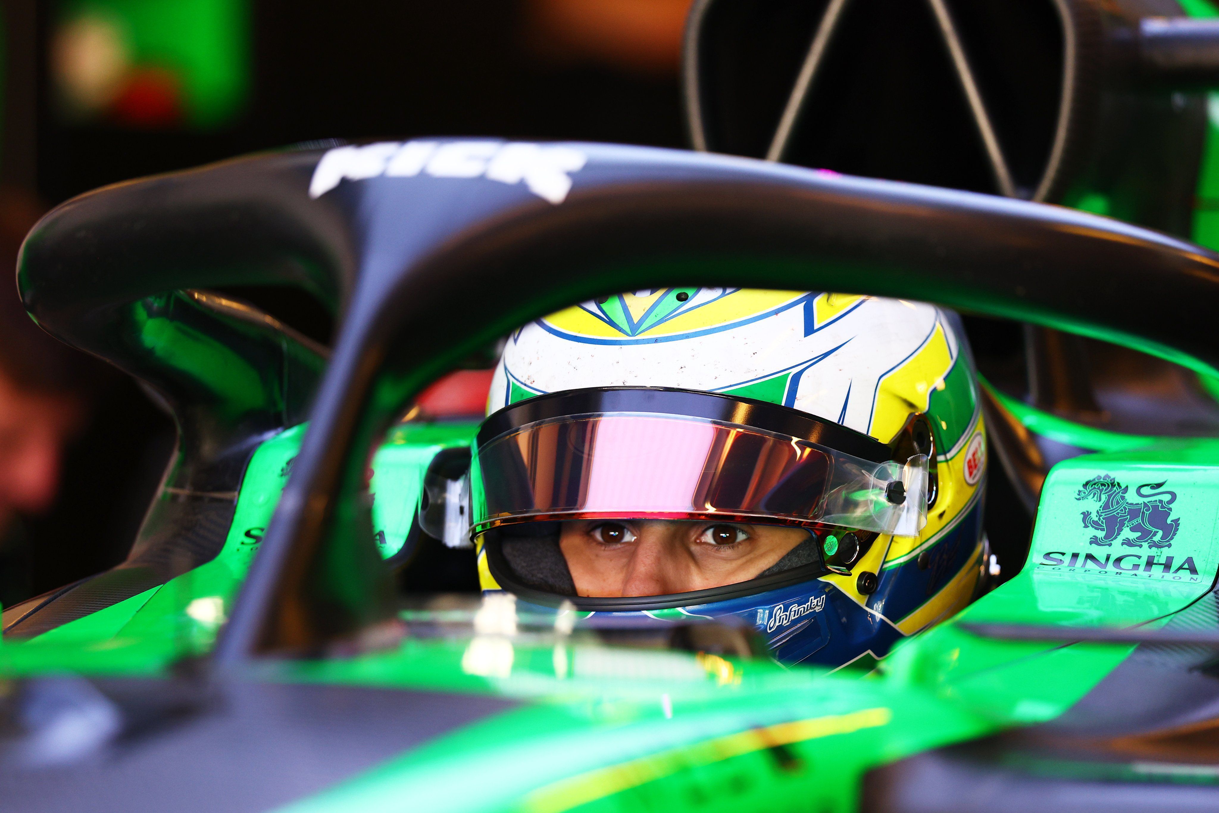 Campeão na Fórmula 2, Gabriel Bortoleto pilota carro da Sauber pela primeira vez