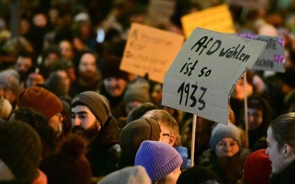 250 mil pessoas protestam contra a extrema direita na Alemanha: 'fora nazistas'