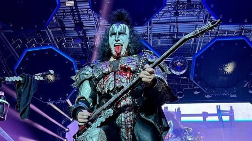 Gene Simmons passou mal durante show que aconteceu nesta quarta-feira (12) em Manaus