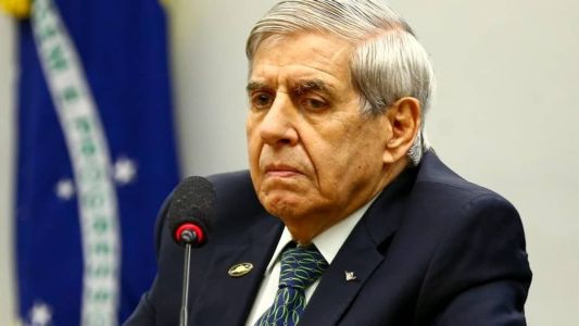 General Augusto Heleno deve ser ouvido nesta terça-feira (25) pela CPMI dos Atos Antidemocráticos