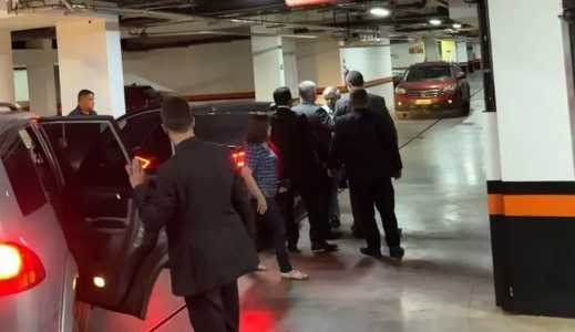 General Augusto Heleno deixa prisão após Moraes conceder regime domiciliar