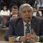 General Heleno aconselhou Bolsonaro a se vacinar, diz defesa