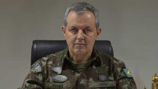General Tomás Miguel Miné Ribeiro Paiva assume comando do Exército no lugar de Júlio César Arruda
