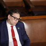 Deputado dos EUA filho de brasileiros, George Santos, enfrenta pedidos de renúncia