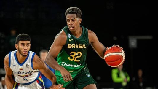 Georginho de Paula, ala-armador da Seleção Brasileira, em amistoso contra a Venezuela