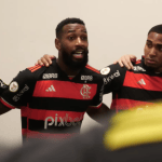 Provocação de Paulinho, do Atlético, foi usada para 'inflamar' vestiário do Flamengo