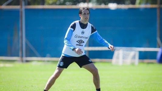 Geromel deve voltar estar à disposição de Renato para enfrentar o Flamengo