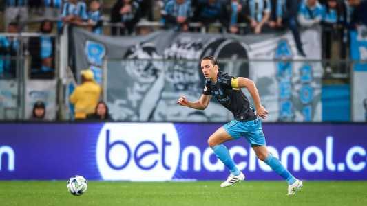 Geromel pode enfrentar o Palmeiras nesta quinta (21)