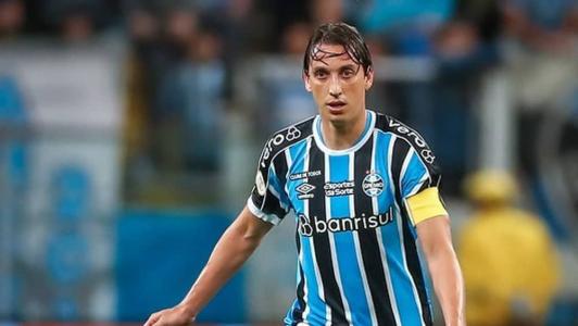 Geromel tem desgaste físico e desfalca o Tricolor