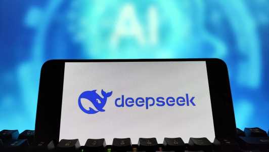 DeepSeek: IA chinesa fala português? Sim, e faz até piadinhas | CNN Brasil