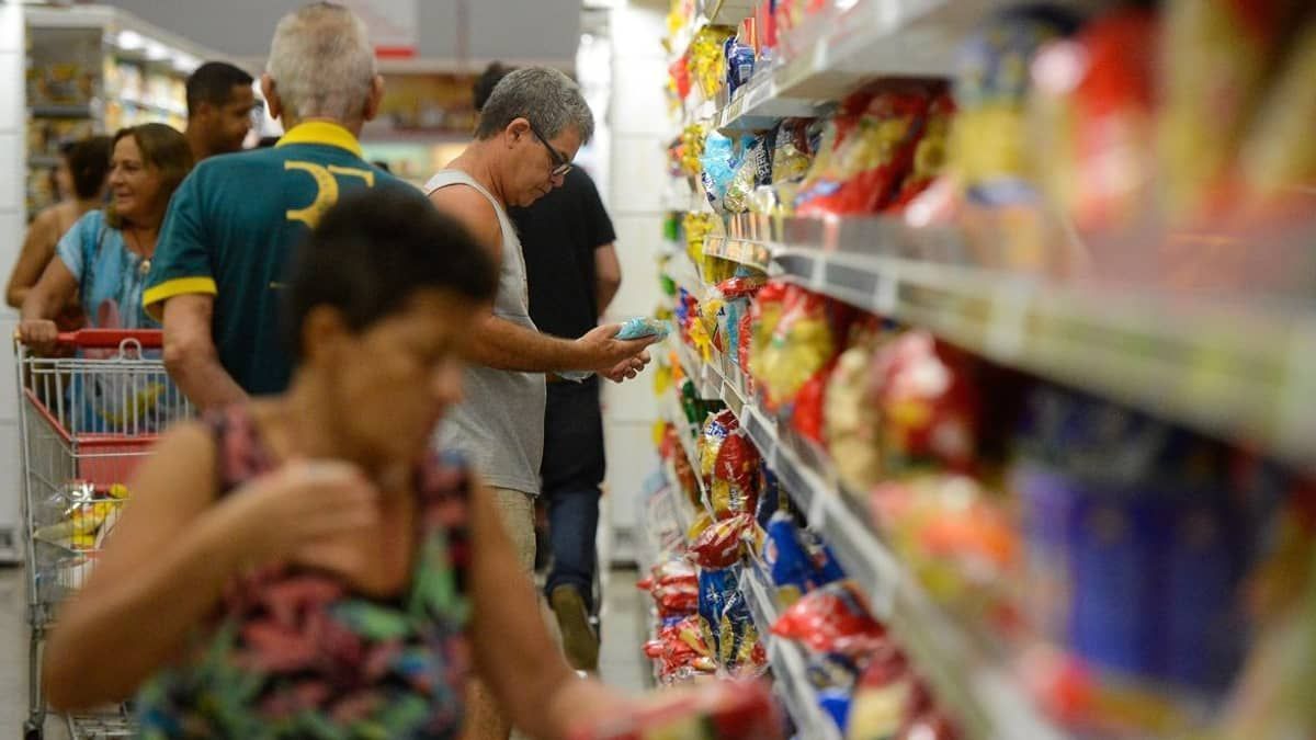 IPCA acumulado em 12 meses aumentou pelo terceiro mês seguido