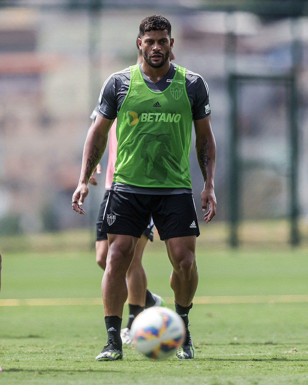 Hulk dispara contra 'torcedor modinha' e exibe feitos pelo Atlético