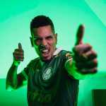 Paulinho, do Palmeiras, recusa convite para desfilar na Mangueira e se justifica
