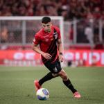River Plate tenta contratação de lateral do Athletico-PR