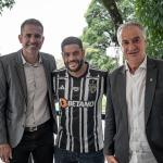 Diretor do Atlético, Victor destaca importância de Hulk após renovação
