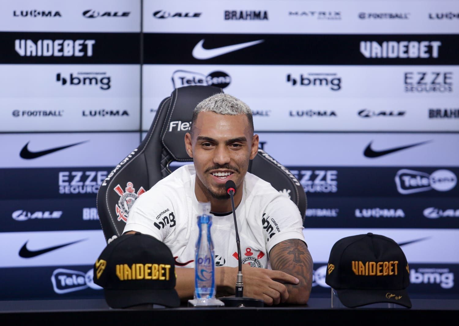 Pronto para o Dérbi, Matheus França fiz que coração pesou ao fechar com o Corinthians