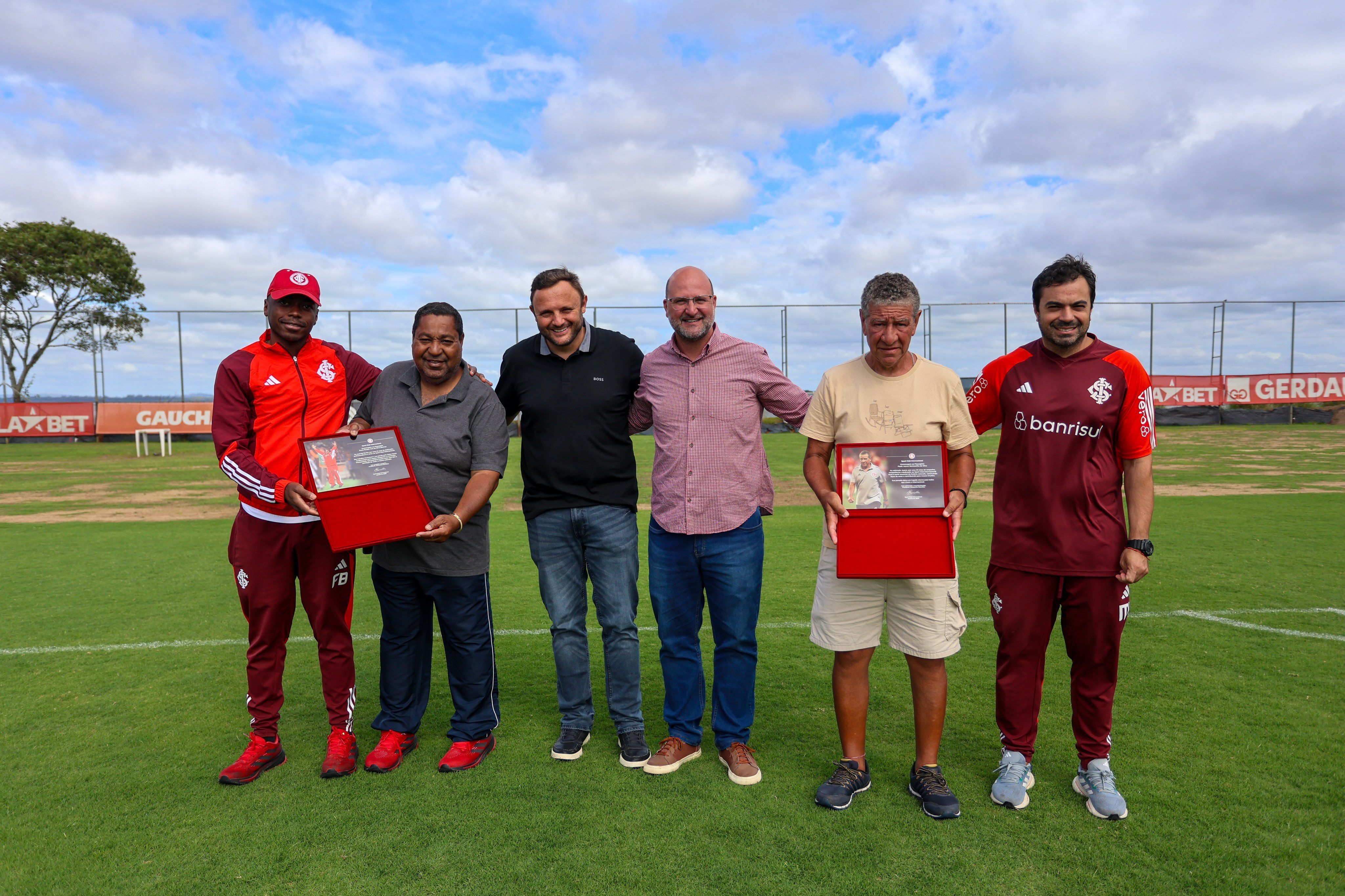Inter anuncia aposentadoria de funcionários históricos do clube