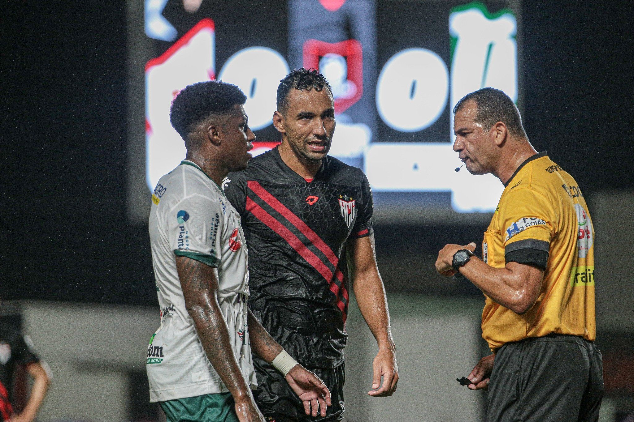 Atlético-GO empata sem gols com a Jataiense na estreia do Campeonato Goiano