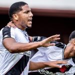 Com um a menos, Vasco sofre, mas vence o Juventus-SP e vai à terceira fase da Copinha