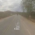 Duas pessoas morrem após carro bater de frente com carreta na BR-381, em Periquito (MG)