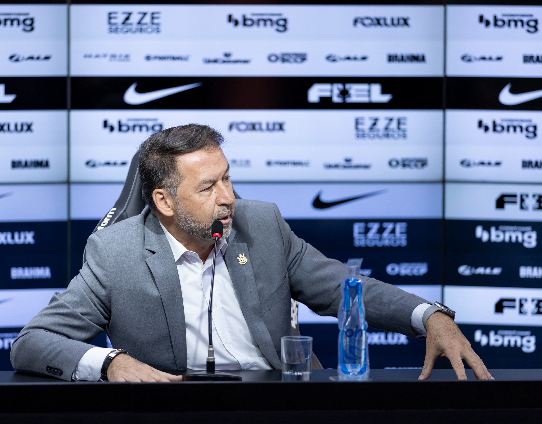 Reunião de votação por impeachment de Augusto Melo no Corinthians é remarcada; entenda