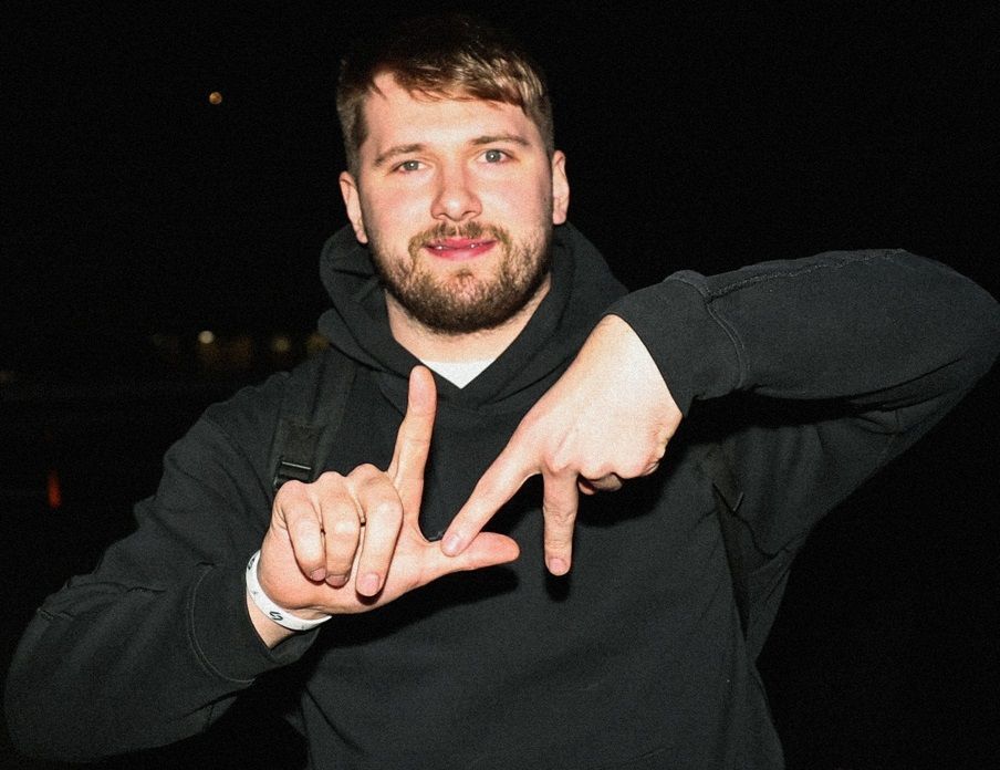 Ex-Mavericks afirma que Doncic chorou ao descobrir sobre troca para os Lakers