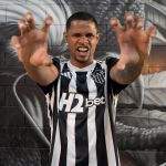 Reforço do Atlético, Júnior Santos 'atende' ligação de torcedores; entenda