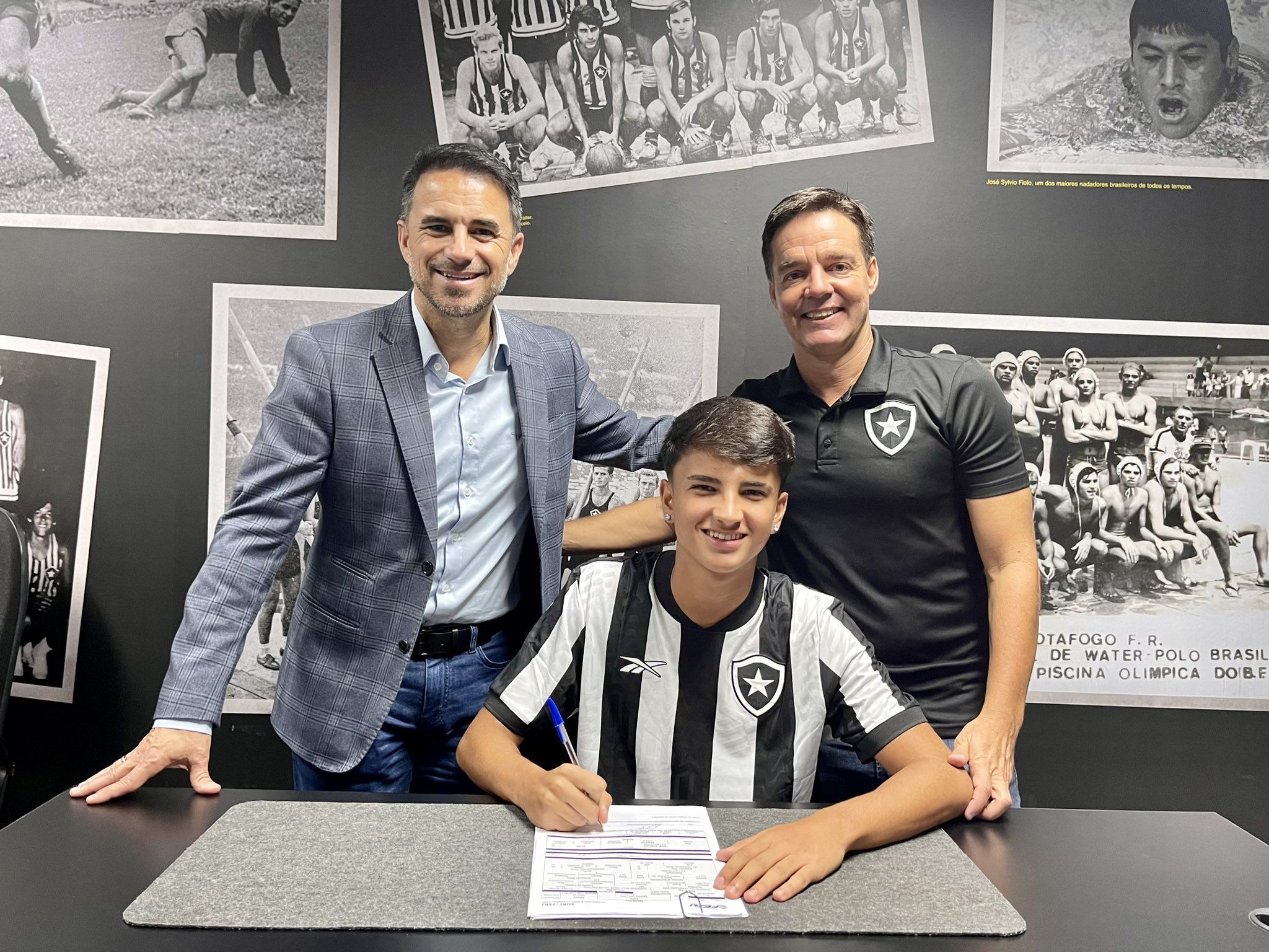 Filho de Rodrigo Caetano, ex-Atlético, assina contrato com clube da Série A