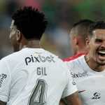 Defesa do Corinthians volta a não sofrer gols em uma partida após mais de um mês