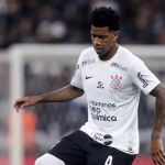 Gil entrará no Top-15 da história do Corinthians em número de jogos