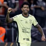 Gil valoriza vitória do Corinthians e vê escalação em aberto para a Sul-Americana