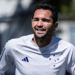 Gilberto manda recado à torcida do Cruzeiro após rescisão de contrato